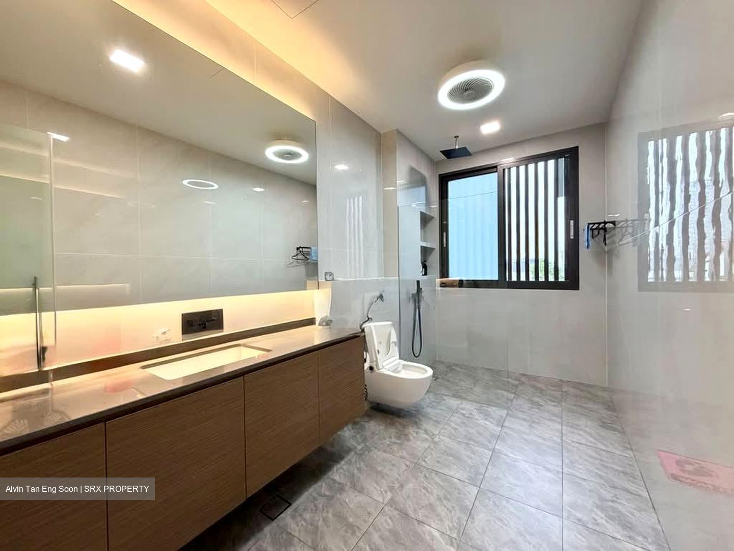 Thomson Hills (D20), Semi-Detached #573955881